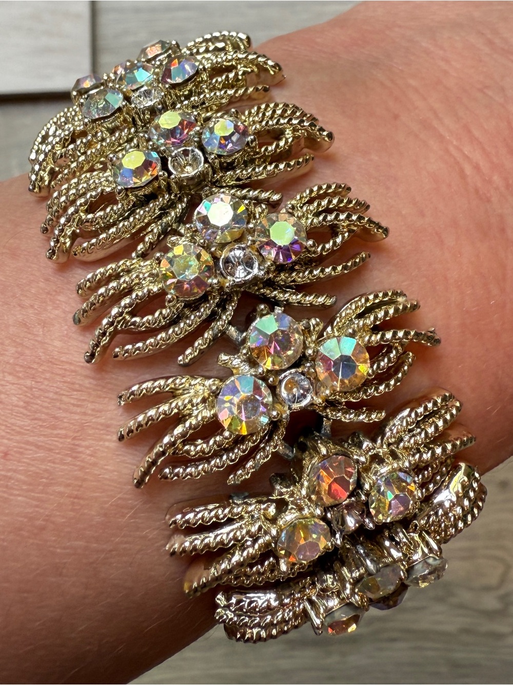 Vintage Coro Aurora Borealis AB Rhinestone Bracelet Gold tone Corocraft Pegasus - Picture 15 of 15